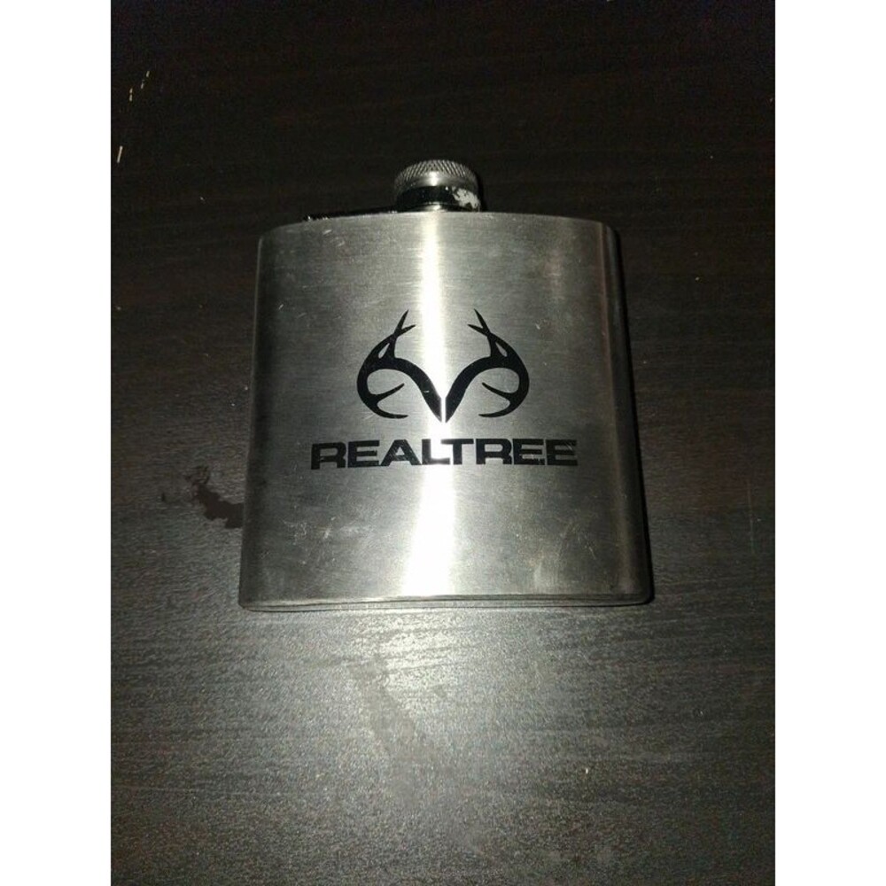 Realtree stainless steel hunting flask silver black